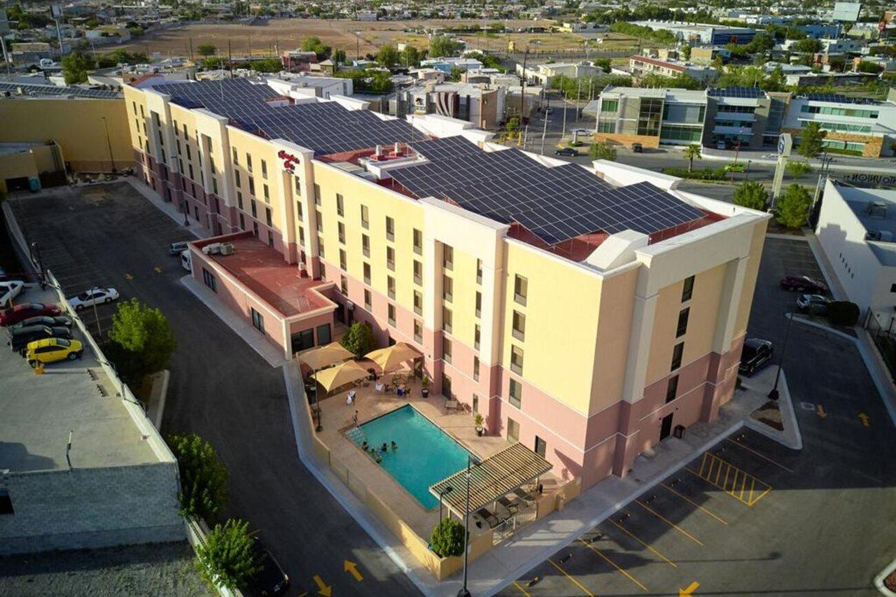 Hampton Inn Juárez Exteriör bild